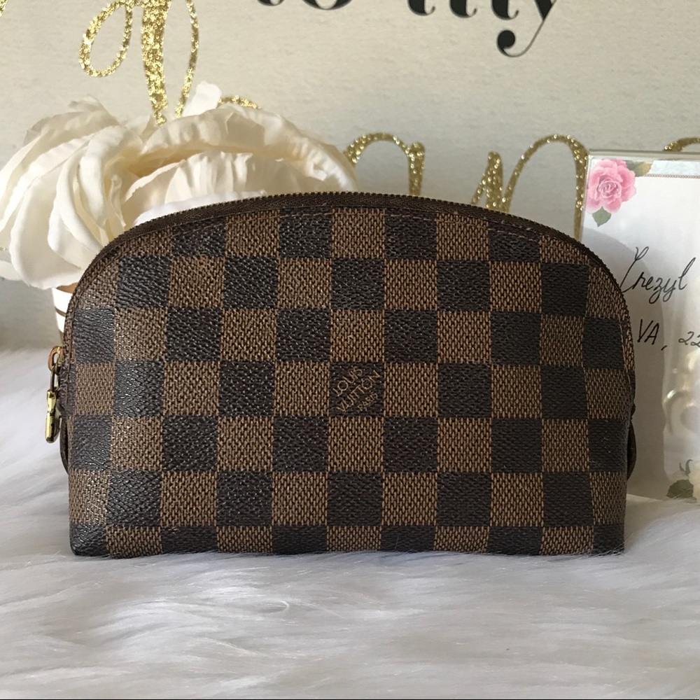 ❌SOLD❌ ❤️LOUIS VUITTON COSMETIC POUCH - PM in DE❤️